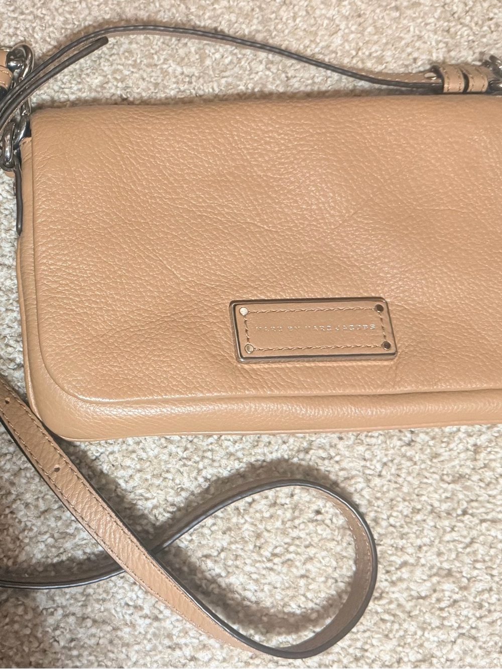 Marc by Marc Jacobs Beige/Tan Leather Crossbody Clutch